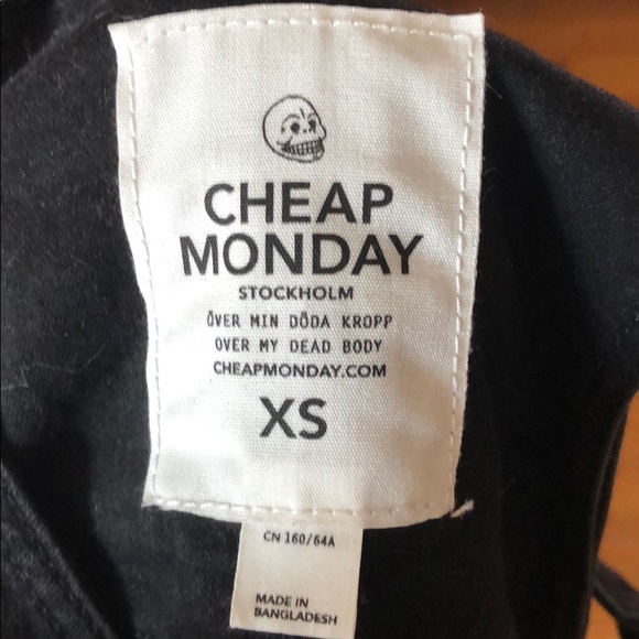 Overall shorts - Picture 5 of 5